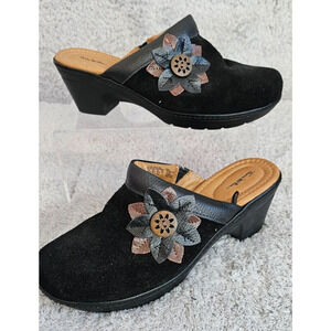 Thom McAn Carine Black Suede Clogs Mules Leather Flower‎ Accent Women's 8.5 W